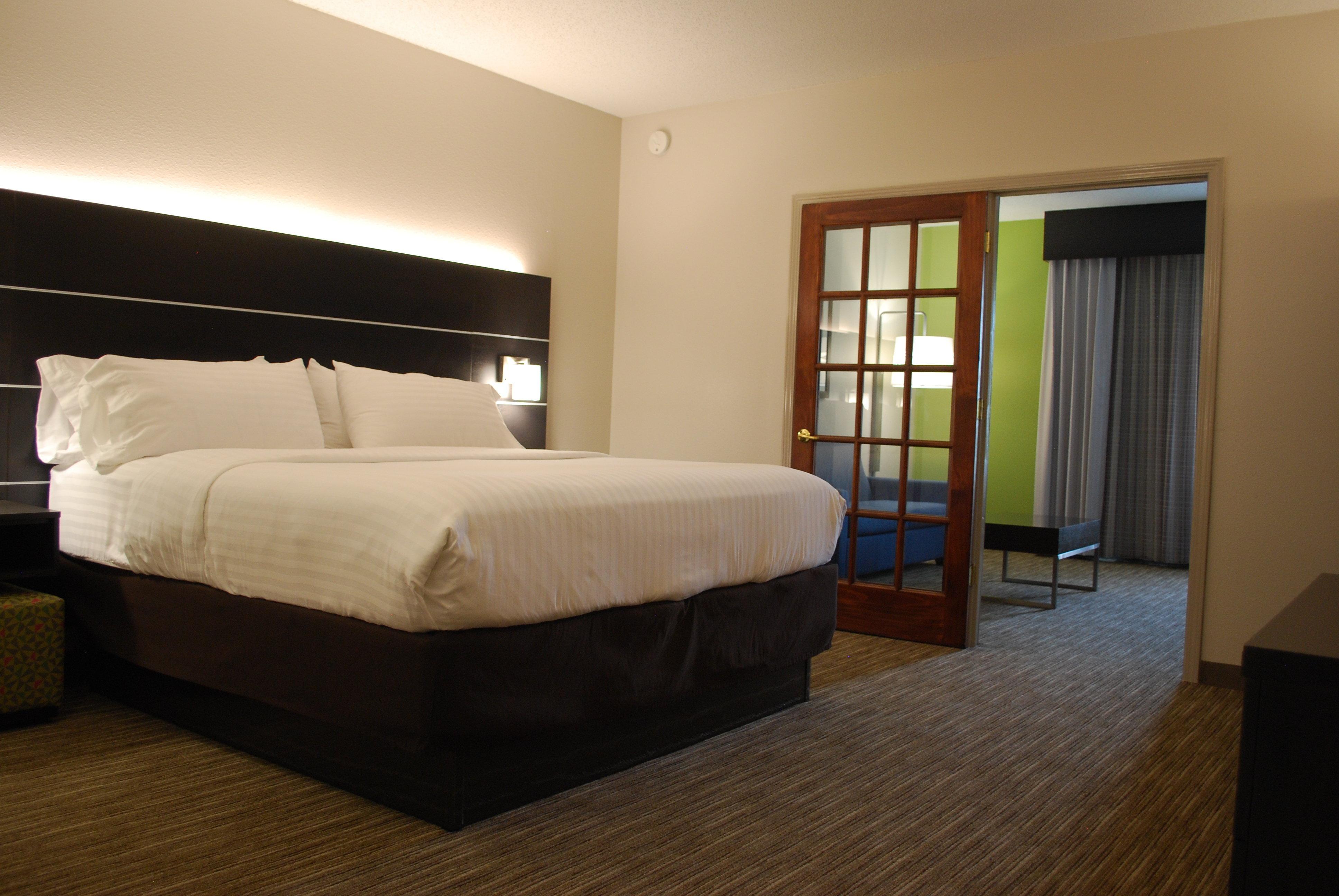 Holiday Inn Express Hotel & Suites Kingsport-Meadowview I-26 By Ihg Exterior foto